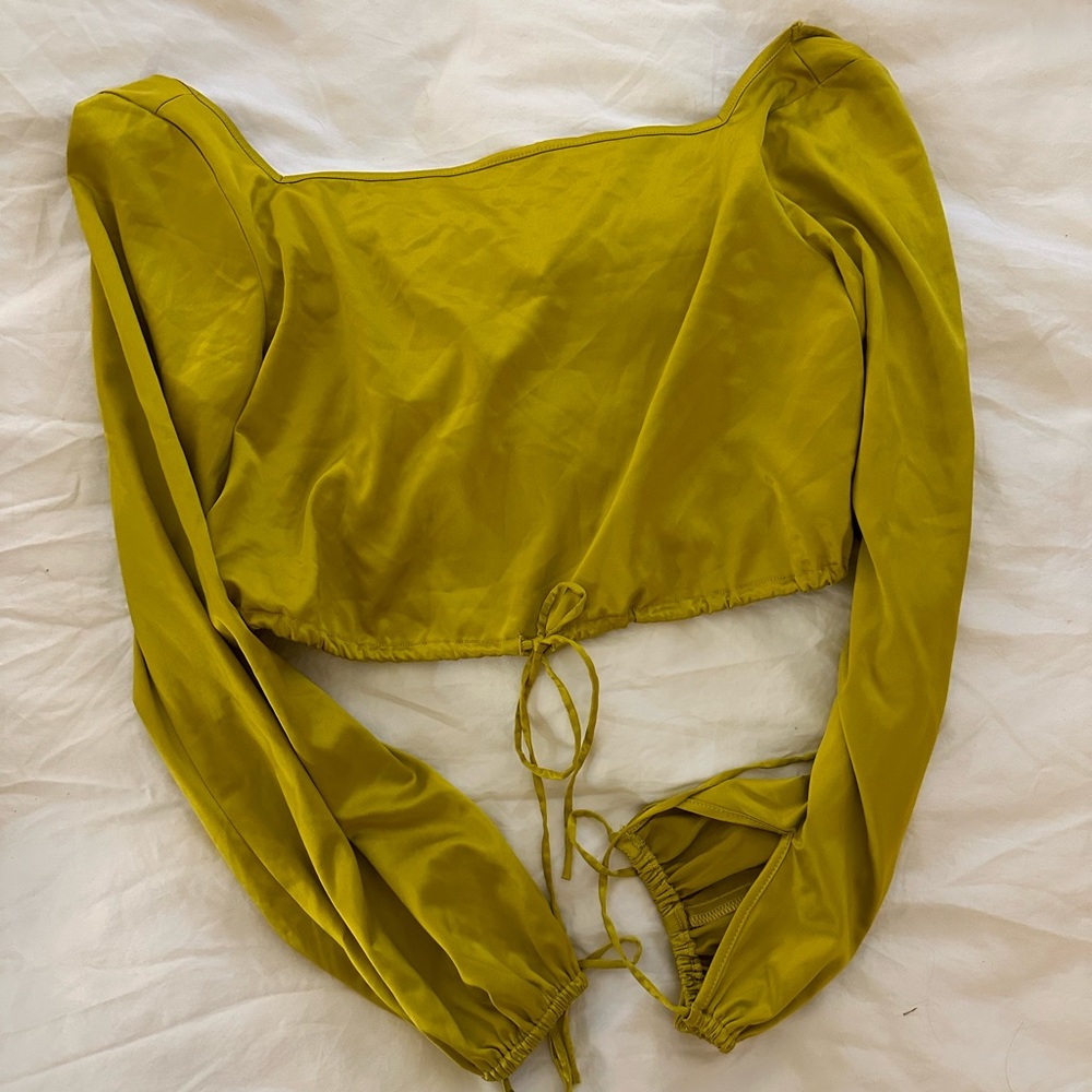 Free people size small long sleeve green crop shirt
